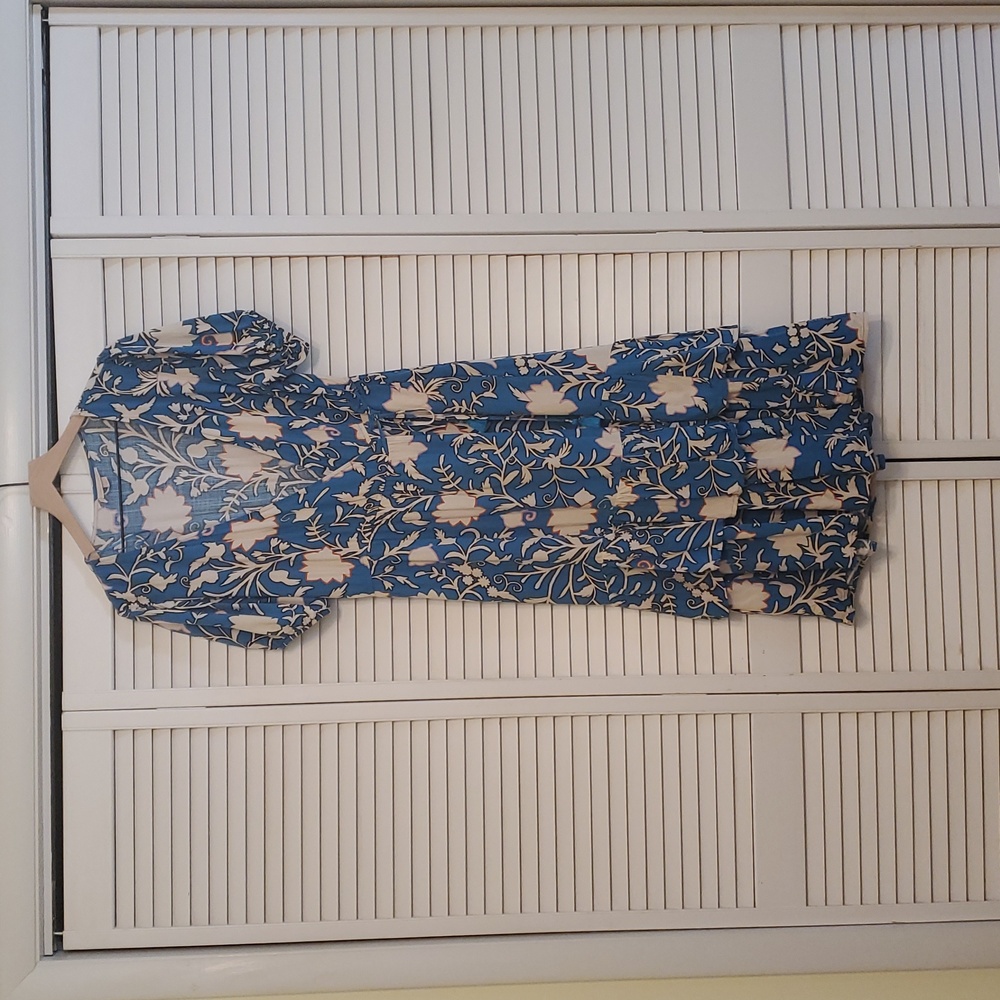 Knox Rose Rayon Blue and Cream Floral Wrap Dress with Tiered Ruffles, Size Large